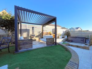 Photo 18- click for photo gallery